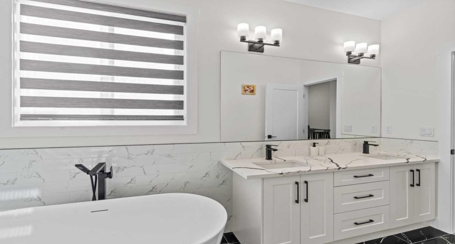 136 Douglas Ridge Green, Calgary, Alberta T2Z 2T3, 4 Bedrooms Bedrooms, ,4 BathroomsBathrooms,Residential,For Sale,Douglas Ridge,A2325305