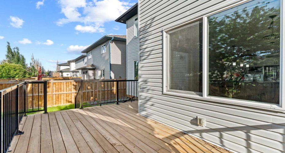 136 Douglas Ridge Green, Calgary, Alberta T2Z 2T3, 4 Bedrooms Bedrooms, ,4 BathroomsBathrooms,Residential,For Sale,Douglas Ridge,A2325305
