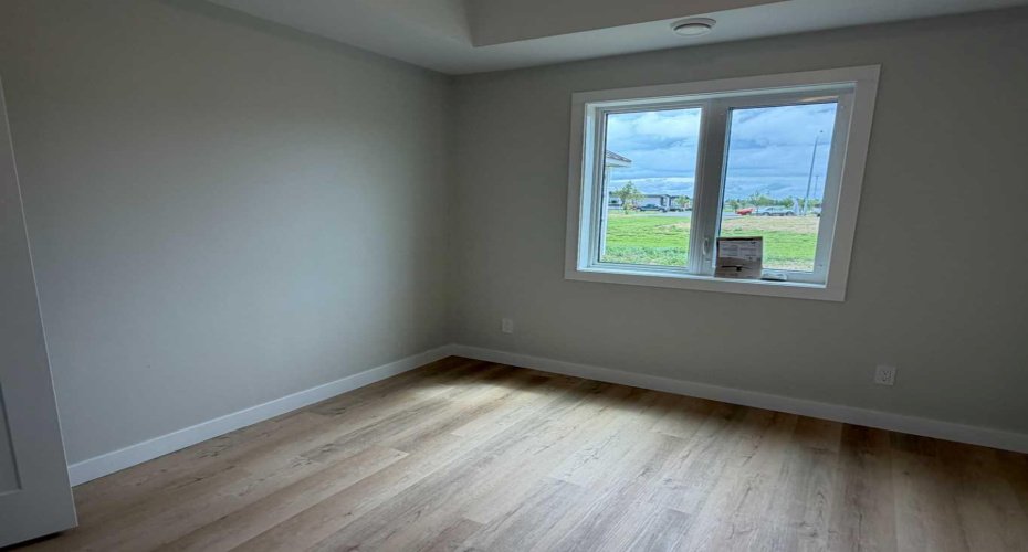 10 Meadows Way, Taber, Alberta T1G 2A2, 3 Bedrooms Bedrooms, ,1 BathroomBathrooms,Residential,For Sale,Meadows Way,A2325317