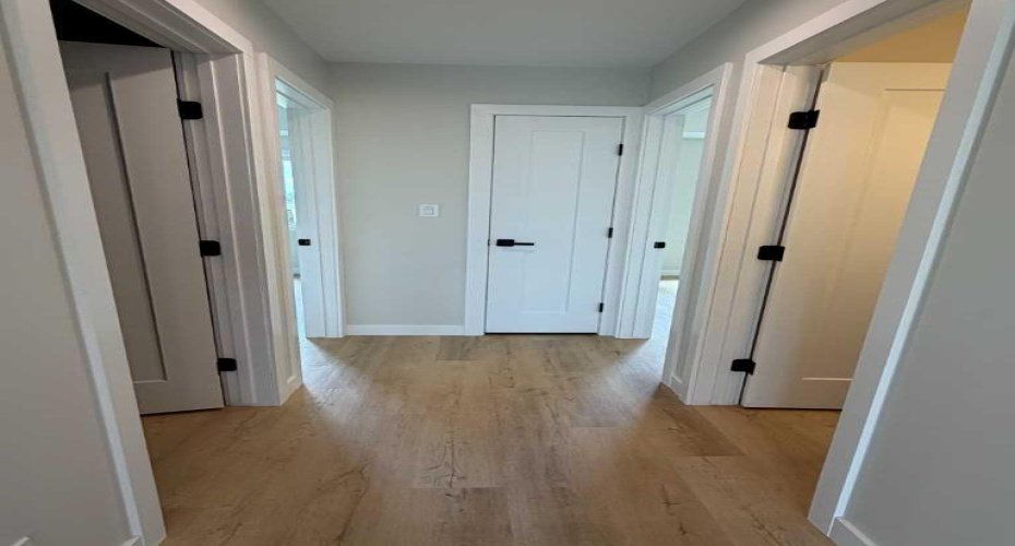 10 Meadows Way, Taber, Alberta T1G 2A2, 3 Bedrooms Bedrooms, ,1 BathroomBathrooms,Residential,For Sale,Meadows Way,A2325317