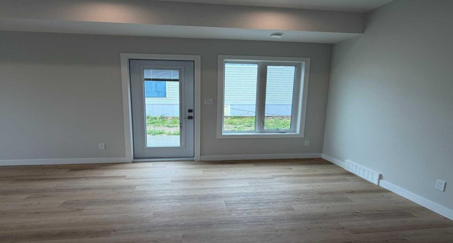 10 Meadows Way, Taber, Alberta T1G 2A2, 3 Bedrooms Bedrooms, ,1 BathroomBathrooms,Residential,For Sale,Meadows Way,A2325317