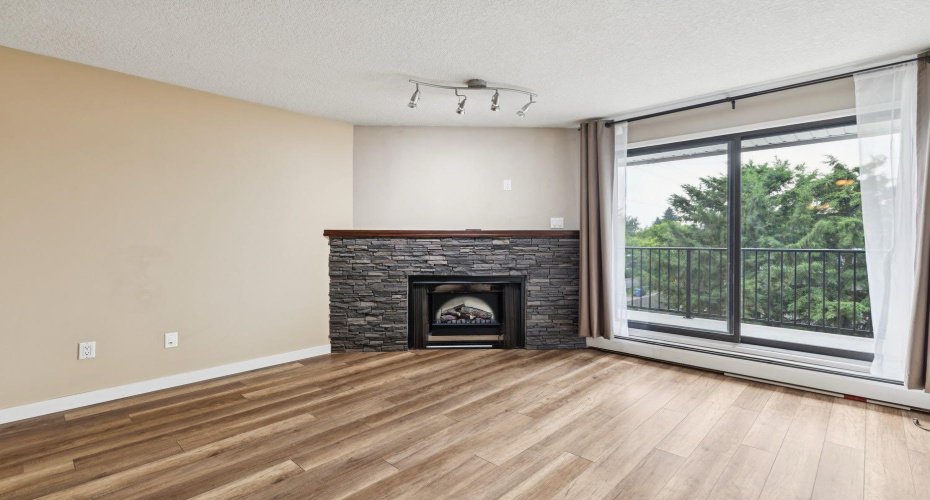 13045 6 Street, Calgary, Alberta T2W 5H1, 2 Bedrooms Bedrooms, ,1 BathroomBathrooms,Residential,For Sale,6,A2325330