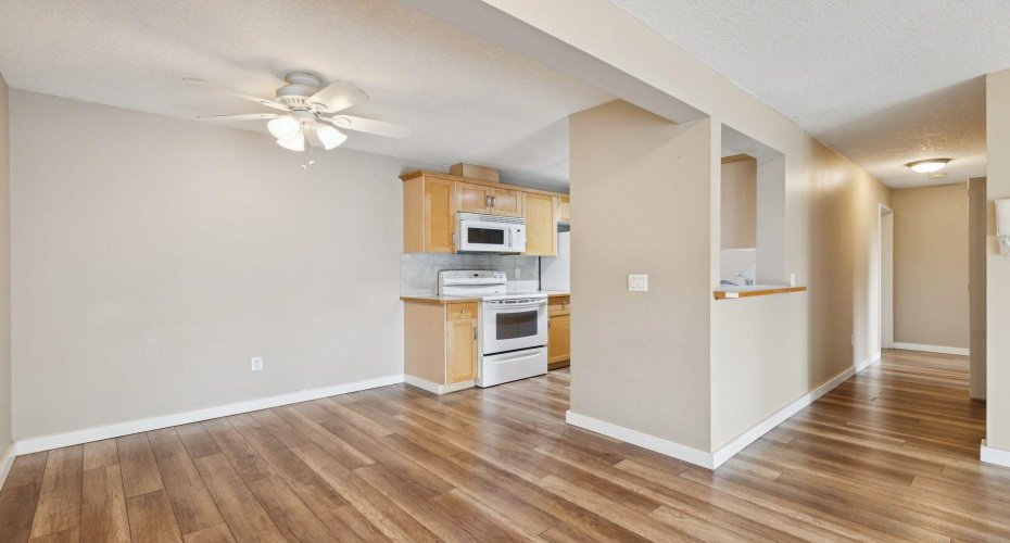 13045 6 Street, Calgary, Alberta T2W 5H1, 2 Bedrooms Bedrooms, ,1 BathroomBathrooms,Residential,For Sale,6,A2325330