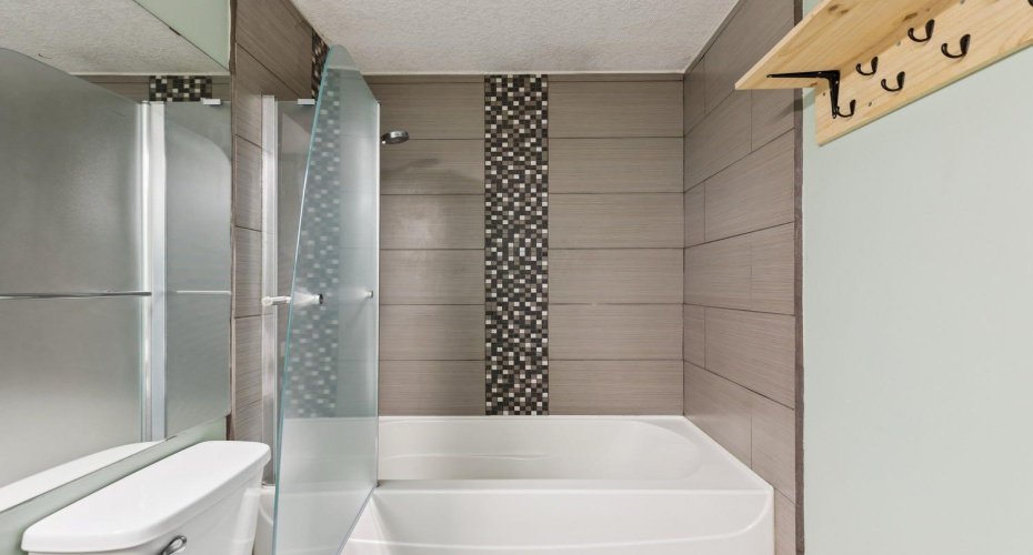 13045 6 Street, Calgary, Alberta T2W 5H1, 2 Bedrooms Bedrooms, ,1 BathroomBathrooms,Residential,For Sale,6,A2325330