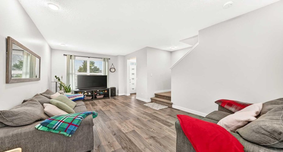 112 Carrington Boulevard, Calgary, Alberta T3P 1K8, 2 Bedrooms Bedrooms, ,3 BathroomsBathrooms,Residential,For Sale,Carrington,A2325340