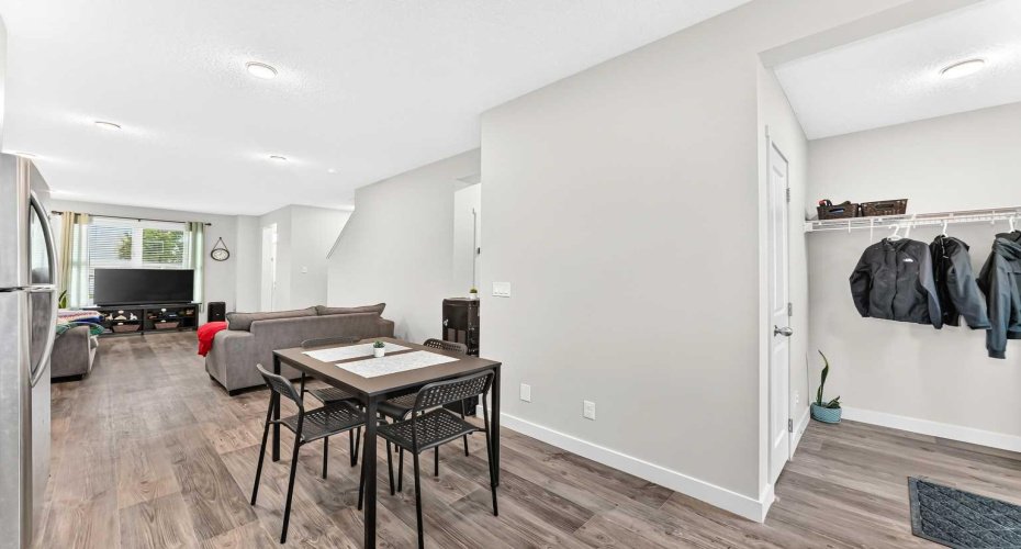 112 Carrington Boulevard, Calgary, Alberta T3P 1K8, 2 Bedrooms Bedrooms, ,3 BathroomsBathrooms,Residential,For Sale,Carrington,A2325340