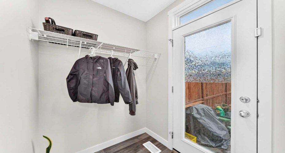 112 Carrington Boulevard, Calgary, Alberta T3P 1K8, 2 Bedrooms Bedrooms, ,3 BathroomsBathrooms,Residential,For Sale,Carrington,A2325340