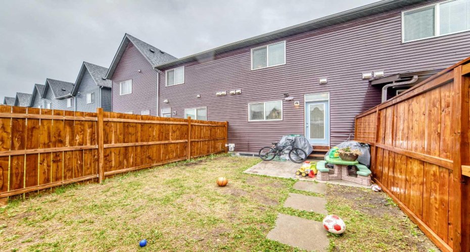 112 Carrington Boulevard, Calgary, Alberta T3P 1K8, 2 Bedrooms Bedrooms, ,3 BathroomsBathrooms,Residential,For Sale,Carrington,A2325340