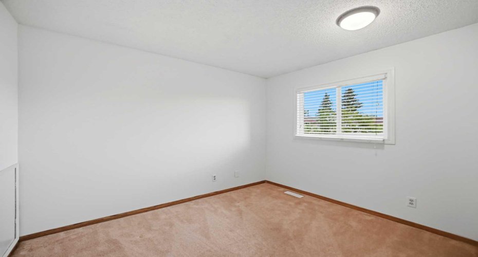 5608 Rundlehorn Drive, Calgary, Alberta T1Y3J2, 3 Bedrooms Bedrooms, ,3 BathroomsBathrooms,Residential,For Sale,Rundlehorn,A2325345