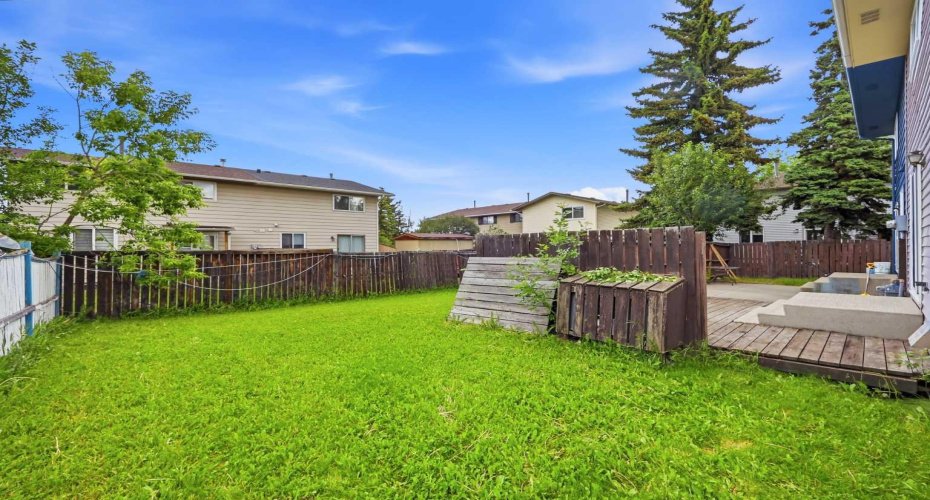 5608 Rundlehorn Drive, Calgary, Alberta T1Y3J2, 3 Bedrooms Bedrooms, ,3 BathroomsBathrooms,Residential,For Sale,Rundlehorn,A2325345