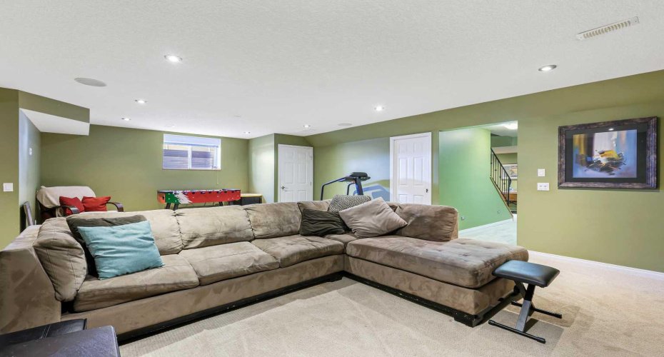 716 Boulder Creek Drive, Langdon, Alberta T0J 1X3, 4 Bedrooms Bedrooms, ,4 BathroomsBathrooms,Residential,For Sale,Boulder Creek,A2325347