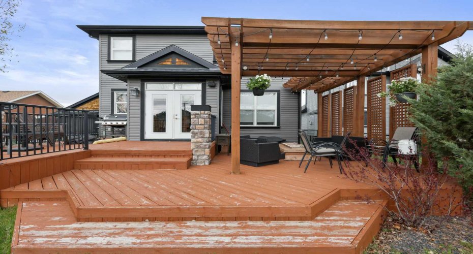 716 Boulder Creek Drive, Langdon, Alberta T0J 1X3, 4 Bedrooms Bedrooms, ,4 BathroomsBathrooms,Residential,For Sale,Boulder Creek,A2325347