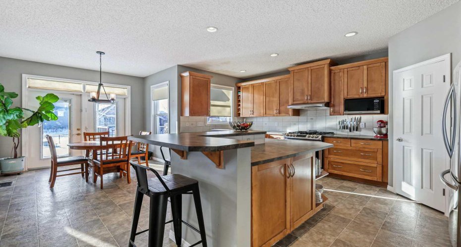 716 Boulder Creek Drive, Langdon, Alberta T0J 1X3, 4 Bedrooms Bedrooms, ,4 BathroomsBathrooms,Residential,For Sale,Boulder Creek,A2325347