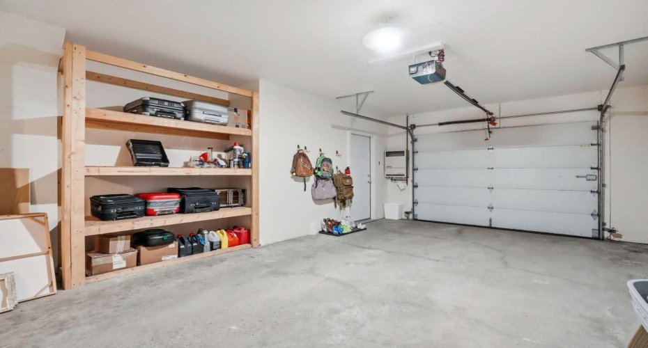 104 Patina Point, Calgary, Alberta T3H 3J7, 3 Bedrooms Bedrooms, ,2 BathroomsBathrooms,Residential,For Sale,Patina,A2325359