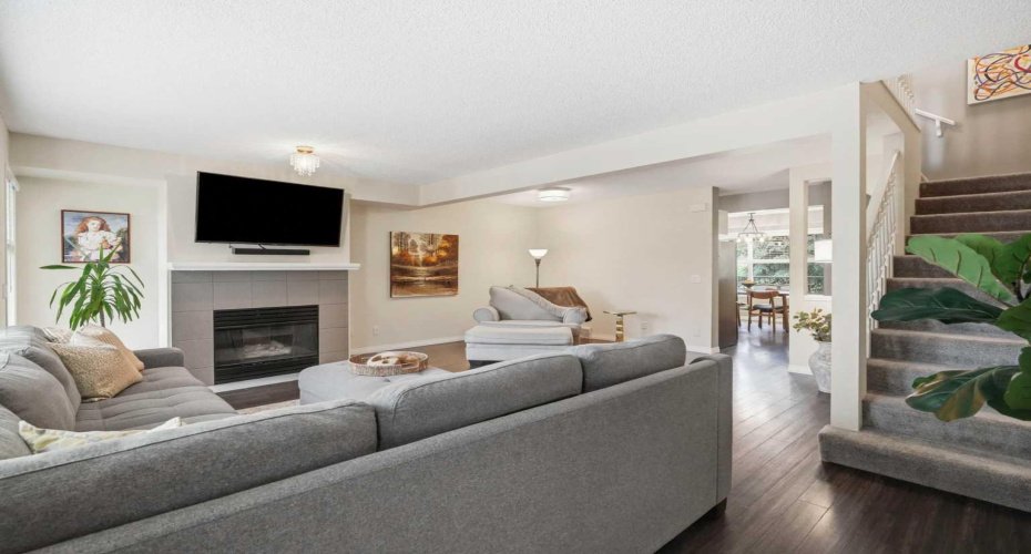 104 Patina Point, Calgary, Alberta T3H 3J7, 3 Bedrooms Bedrooms, ,2 BathroomsBathrooms,Residential,For Sale,Patina,A2325359