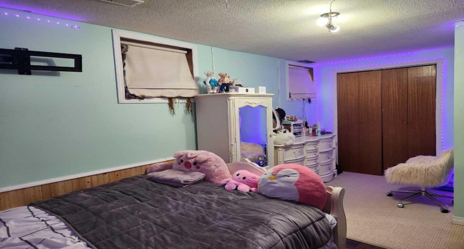 303 2 Avenue, Vauxhall, Alberta T0K 2K0, 5 Bedrooms Bedrooms, ,2 BathroomsBathrooms,Residential,For Sale,2,A2325364
