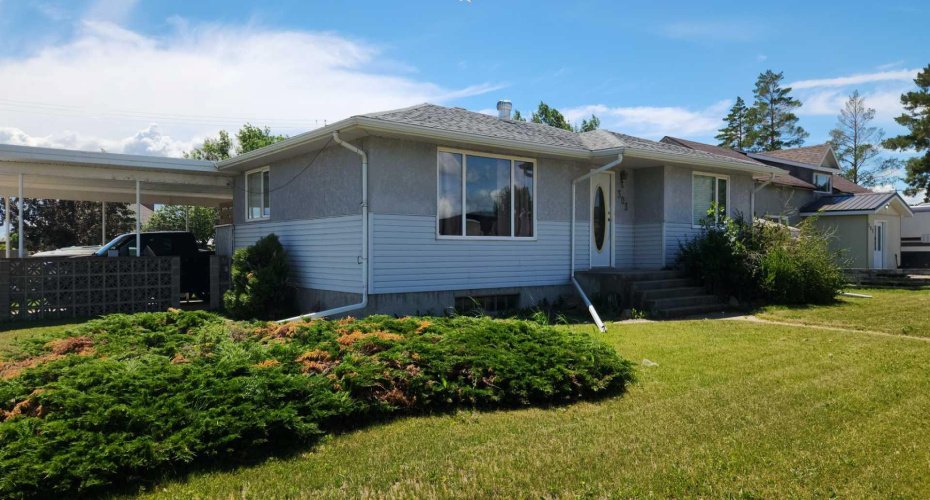 303 2 Avenue, Vauxhall, Alberta T0K 2K0, 5 Bedrooms Bedrooms, ,2 BathroomsBathrooms,Residential,For Sale,2,A2325364