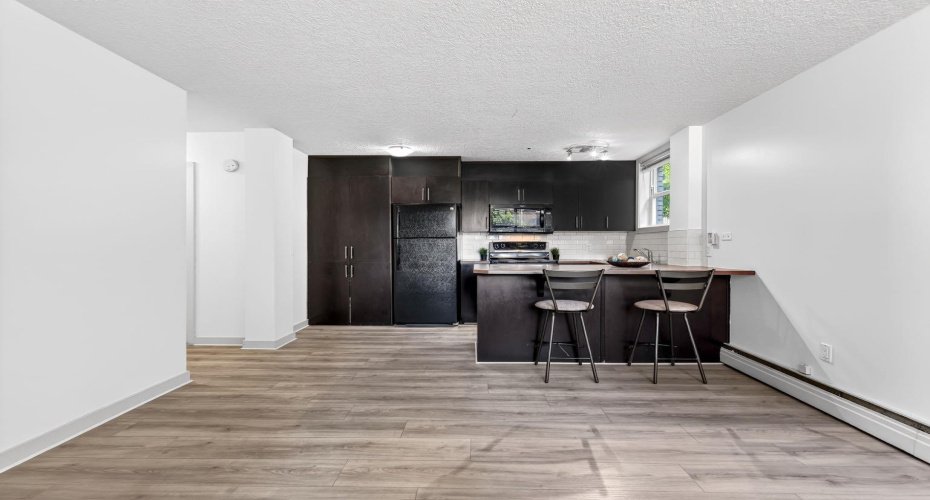 1333 13 Avenue, Calgary, Alberta T3C 0T4, 1 Bedroom Bedrooms, ,1 BathroomBathrooms,Residential,For Sale,13,A2325381