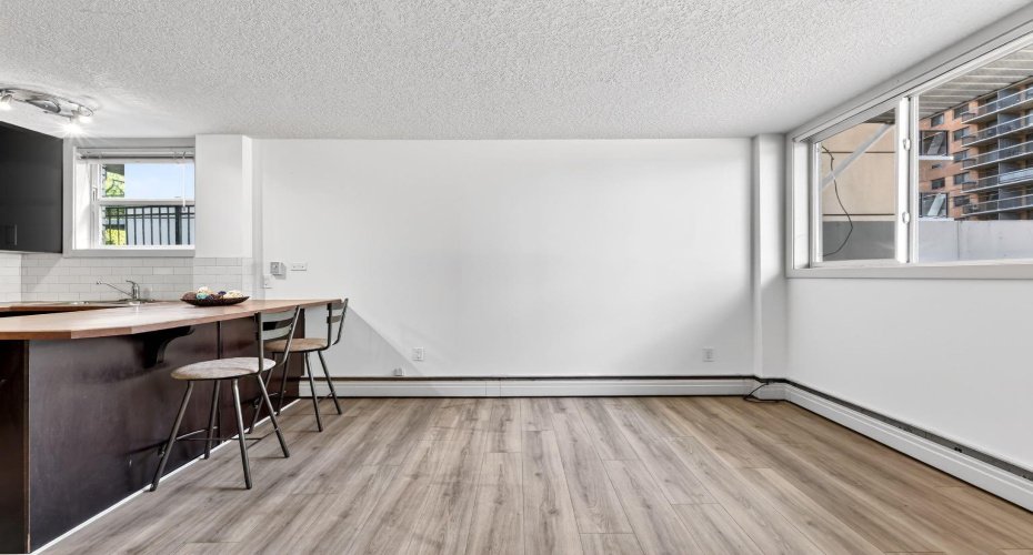 1333 13 Avenue, Calgary, Alberta T3C 0T4, 1 Bedroom Bedrooms, ,1 BathroomBathrooms,Residential,For Sale,13,A2325381
