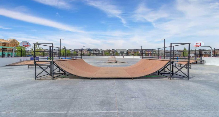 70 Haskayne Drive, Calgary, Alberta T3L 0H1, 3 Bedrooms Bedrooms, ,3 BathroomsBathrooms,Residential,For Sale,Haskayne,A2325395