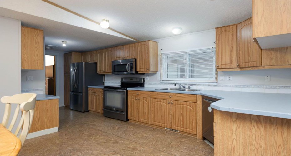 189 Couture Lane, Fort McMurray, Alberta T9K 1Y2, 3 Bedrooms Bedrooms, ,2 BathroomsBathrooms,Residential,For Sale,Couture,A2325396