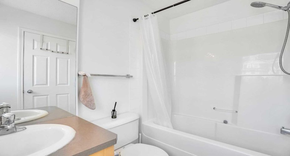 4pc ensuite