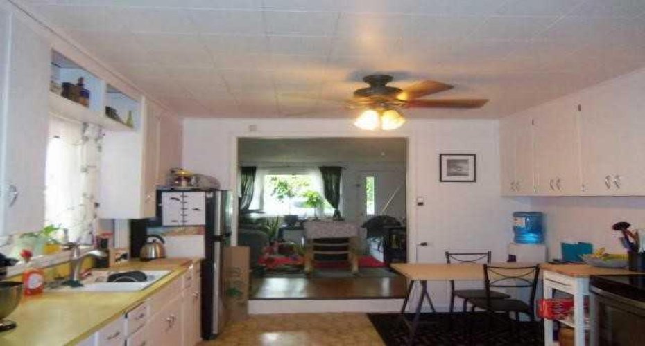 10310 101 Street, Peace River, Alberta T8S 1S1, 3 Bedrooms Bedrooms, ,1 BathroomBathrooms,Residential,For Sale,101,A2325403