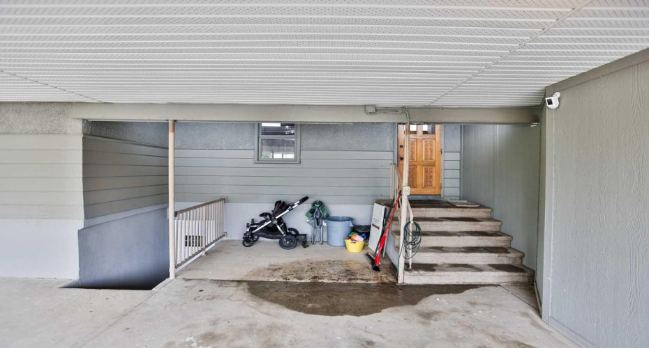 89 E 200 N, Raymond, Alberta T0K 2S0, 4 Bedrooms Bedrooms, ,2 BathroomsBathrooms,Residential,For Sale,200 N,A2325407