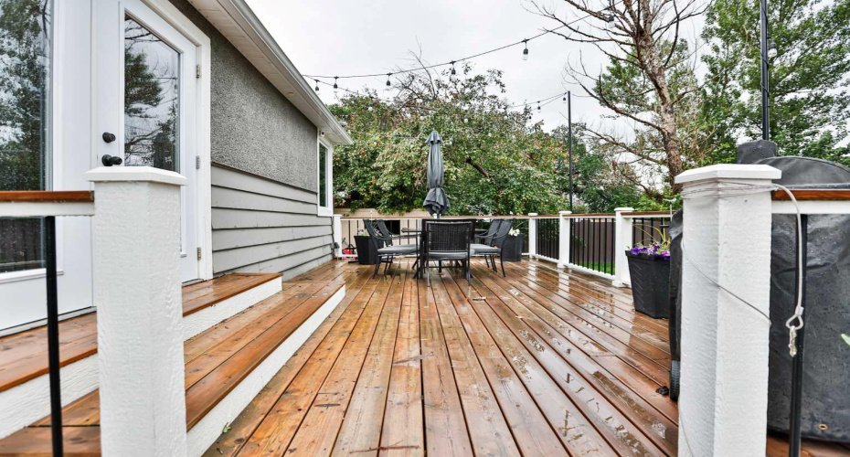 89 E 200 N, Raymond, Alberta T0K 2S0, 4 Bedrooms Bedrooms, ,2 BathroomsBathrooms,Residential,For Sale,200 N,A2325407