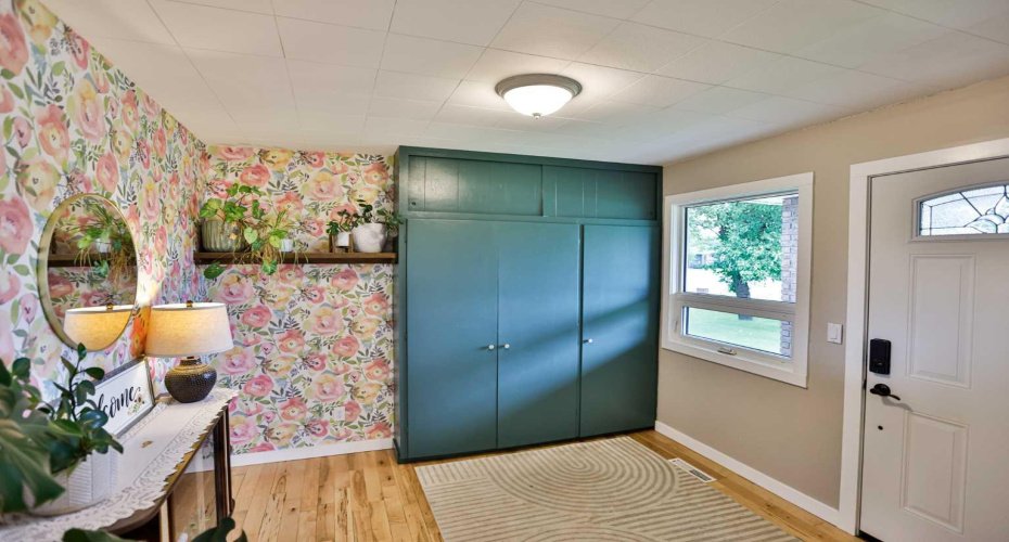 89 E 200 N, Raymond, Alberta T0K 2S0, 4 Bedrooms Bedrooms, ,2 BathroomsBathrooms,Residential,For Sale,200 N,A2325407
