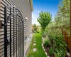 Side gate to yard