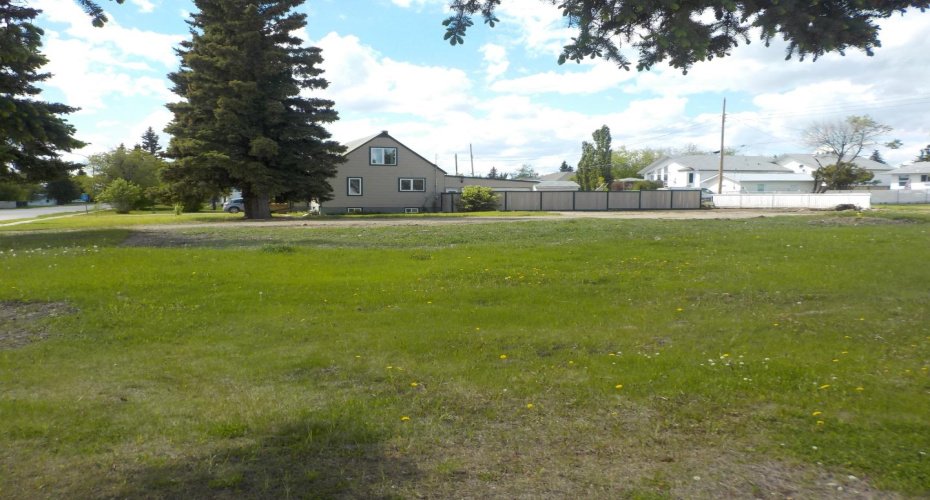 11304 105 Ave Avenue, Fairview, Alberta T0H 1L0, ,Land,For Sale,105 Ave,A1003439