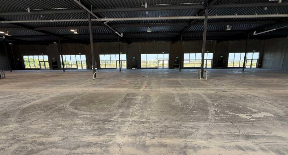 9 Southbank Crescent, Okotoks, Alberta T1S 5S8, ,Commercial,For Sale,Southbank,A2325772