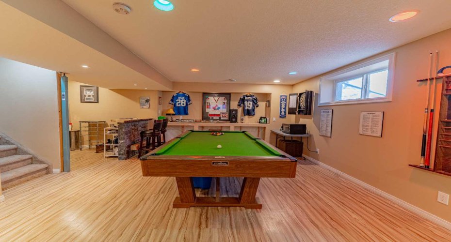 142 West Pointe Circle, Cochrane, Alberta T4C 0C2, 3 Bedrooms Bedrooms, ,4 BathroomsBathrooms,Residential,For Sale,West Pointe,A2324929