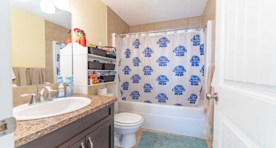 142 West Pointe Circle, Cochrane, Alberta T4C 0C2, 3 Bedrooms Bedrooms, ,4 BathroomsBathrooms,Residential,For Sale,West Pointe,A2324929