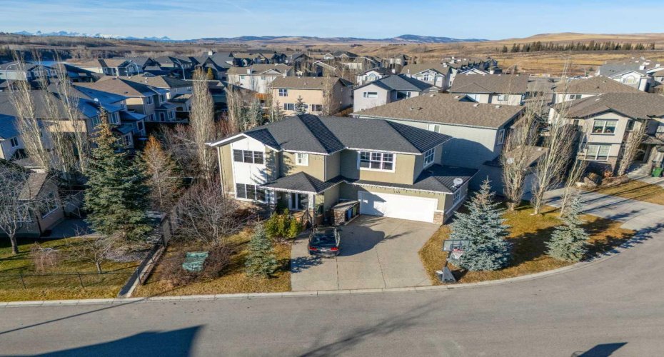 142 West Pointe Circle, Cochrane, Alberta T4C 0C2, 3 Bedrooms Bedrooms, ,4 BathroomsBathrooms,Residential,For Sale,West Pointe,A2324929