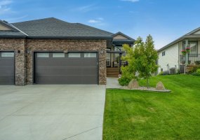 1911 High Park Circle, High River, Alberta T1V 0E7, 3 Bedroom Bedrooms, 0 ,3 BathroomBathrooms,Residential,For Sale,High Park,0,A2325545