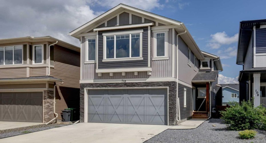 112 Emberside Place, Cochrane, Alberta T4C 3A8, 4 Bedrooms Bedrooms, ,4 BathroomsBathrooms,Residential,For Sale,Emberside,A2325257
