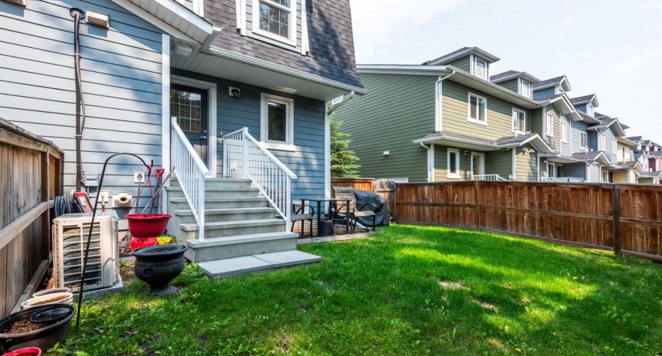 532 Mckenzie Towne Close, Calgary, Alberta T2Z 1A8, 2 Bedrooms Bedrooms, ,3 BathroomsBathrooms,Residential,For Sale,Mckenzie Towne,A2325387