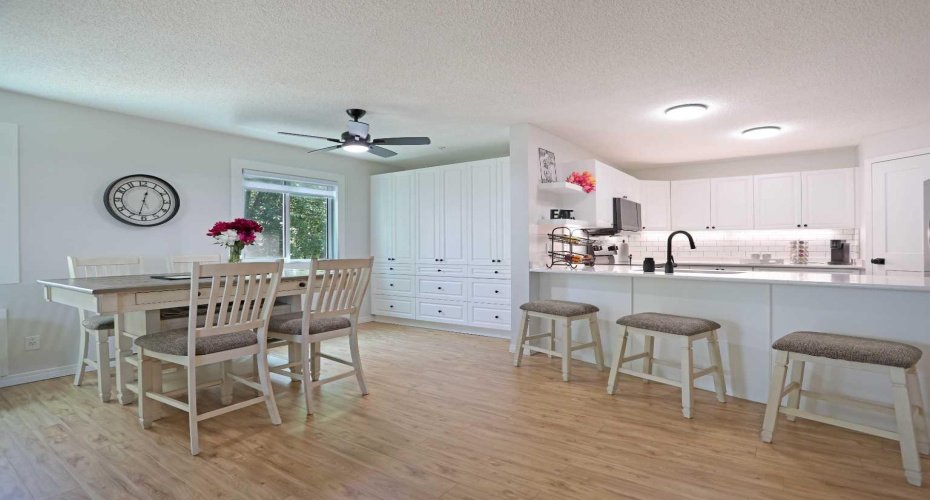 680 Cassils Road, Brooks, Alberta T1R 1H7, 2 Bedrooms Bedrooms, ,2 BathroomsBathrooms,Residential,For Sale,Cassils,A2325397