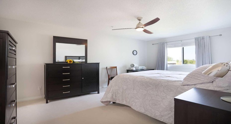 680 Cassils Road, Brooks, Alberta T1R 1H7, 2 Bedrooms Bedrooms, ,2 BathroomsBathrooms,Residential,For Sale,Cassils,A2325397
