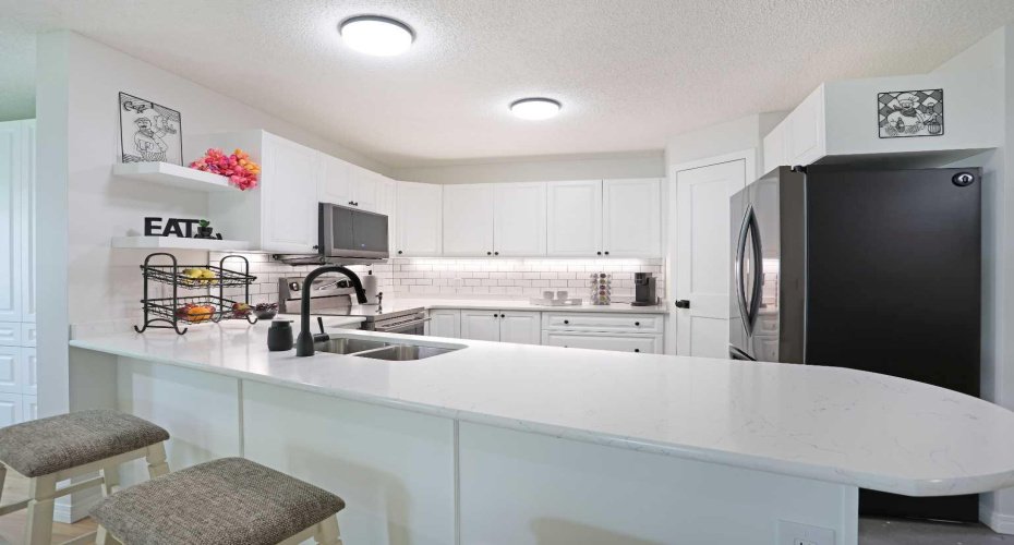 680 Cassils Road, Brooks, Alberta T1R 1H7, 2 Bedrooms Bedrooms, ,2 BathroomsBathrooms,Residential,For Sale,Cassils,A2325397