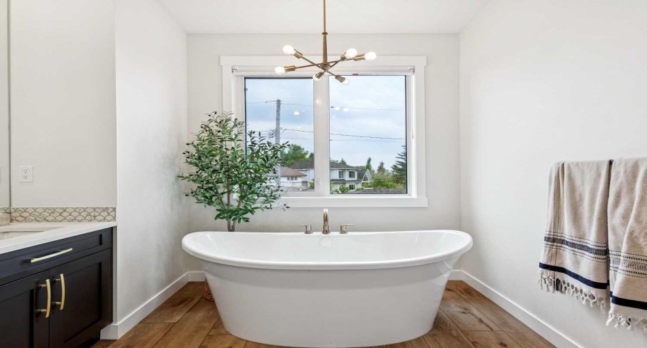 1329 Regal Crescent, Calgary, Alberta T2E 5H4, 4 Bedrooms Bedrooms, ,4 BathroomsBathrooms,Residential,For Sale,Regal,A2325410