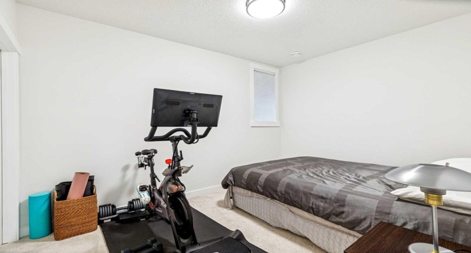1329 Regal Crescent, Calgary, Alberta T2E 5H4, 4 Bedrooms Bedrooms, ,4 BathroomsBathrooms,Residential,For Sale,Regal,A2325410