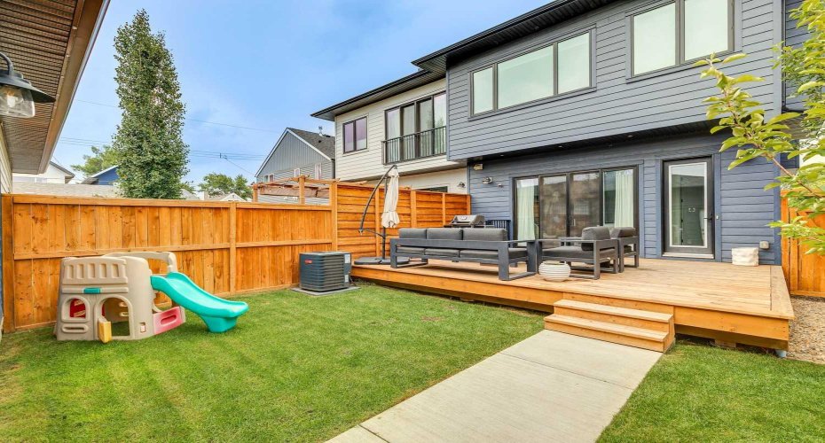 1329 Regal Crescent, Calgary, Alberta T2E 5H4, 4 Bedrooms Bedrooms, ,4 BathroomsBathrooms,Residential,For Sale,Regal,A2325410