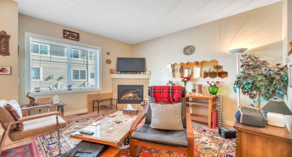 300 Marina Drive, Chestermere, Alberta T1X 0P6, 3 Bedrooms Bedrooms, ,3 BathroomsBathrooms,Residential,For Sale,Marina,A2325465