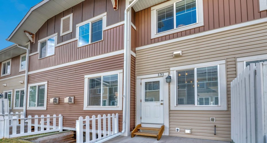 300 Marina Drive, Chestermere, Alberta T1X 0P6, 3 Bedrooms Bedrooms, ,3 BathroomsBathrooms,Residential,For Sale,Marina,A2325465