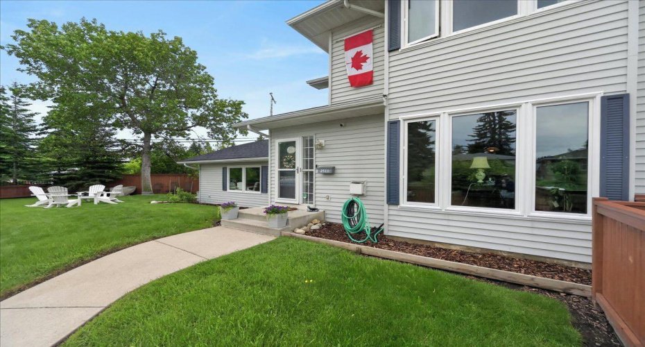 2511 Exshaw Road, Calgary, Alberta T2M4E6, 4 Bedrooms Bedrooms, ,3 BathroomsBathrooms,Residential,For Sale,Exshaw,A2325471