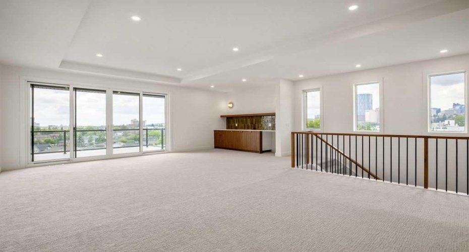 Entertaining Floor