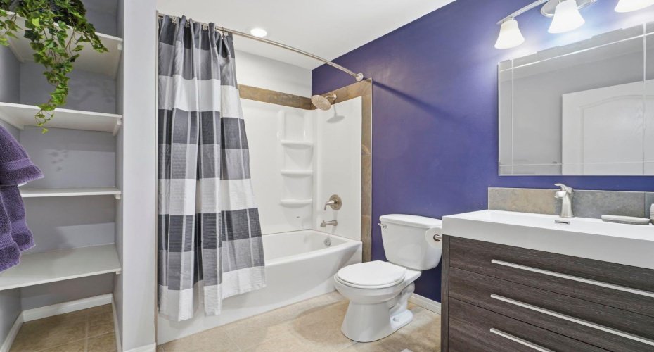 104 Oak Drive, Red Deer, Alberta T4P 0C8, 4 Bedrooms Bedrooms, ,3 BathroomsBathrooms,Residential,For Sale,Oak,A2325504